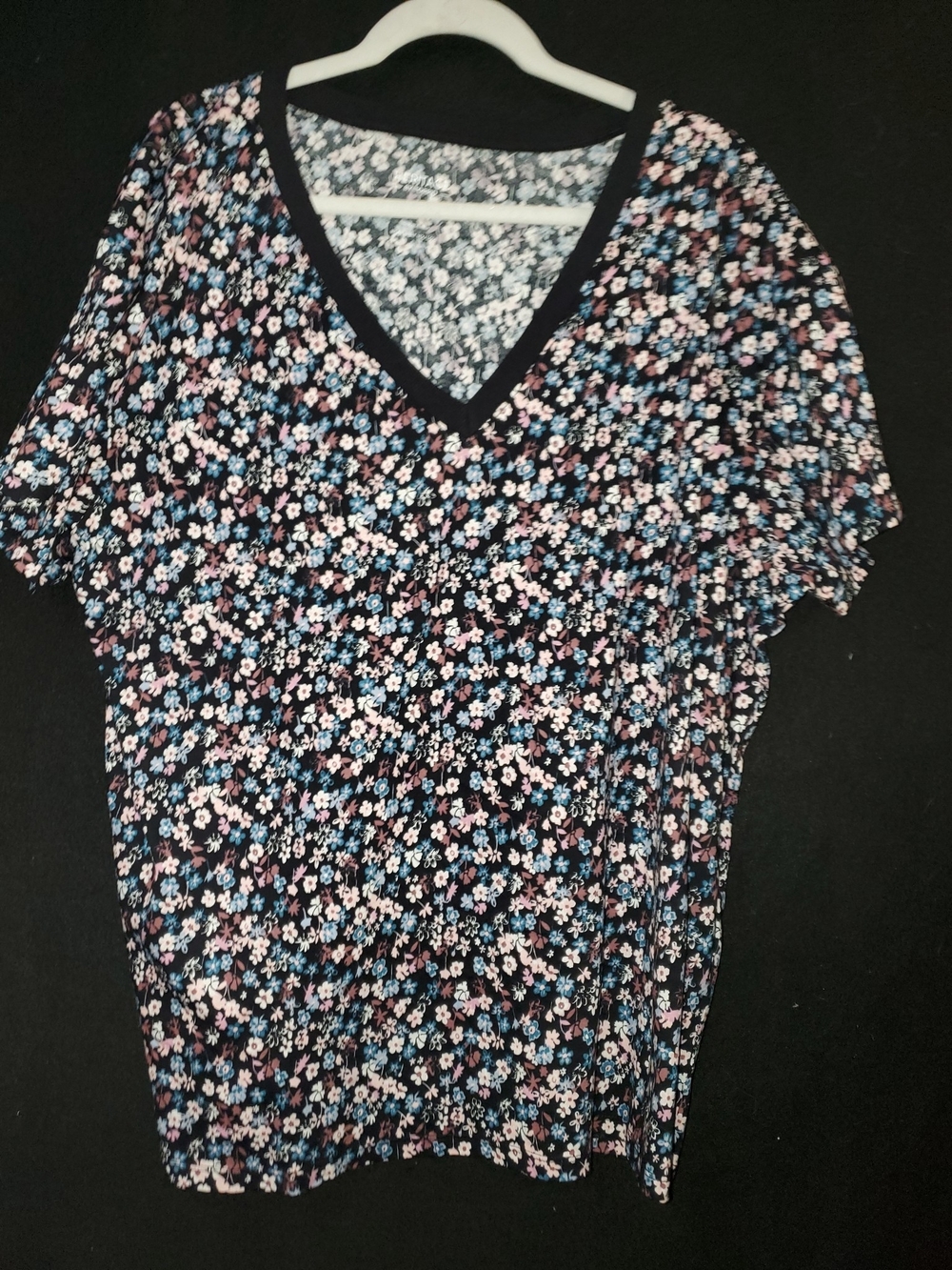 Torrid Black V-Neck Short Sleeve Tee with Pink & Blue Floral Print